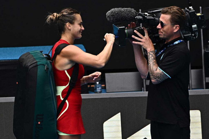 Petenis berusia 25 tahun yang memenangi Grand Slam perdananya di Melbourne tahun lalu itu berupaya menjadi perempuan pertama yang mempertahankan gelar tersebut, setelah rekan senegaranya Victoria Azarenka pada 2013.