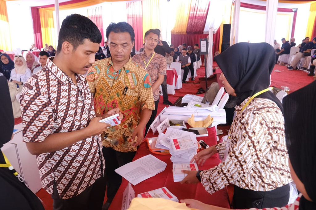 Ketua Divisi Hukum dan Pengawasan Komisi Pemilihan Umum (KPU) Kabupaten Garut, Dian Hasanudin mengatakan, pentingnya simulasi untuk mengidentifikasi potensi kendala dan melakukan mitigasi dini, khususnya dalam pengukuran waktu proses pemungutan dan penghitungan suara. Namun, simulasi ini juga diharapkan berfungsi sebagai alat sosialisasi bagi masyarakat Kabupaten Garut.