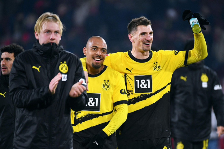 Striker remaja Youssoufa Moukoko menambahkan gol keempat di masa tambahan waktu untuk memastikan kemenangan kedua berturut-turut bagi tim tamu.