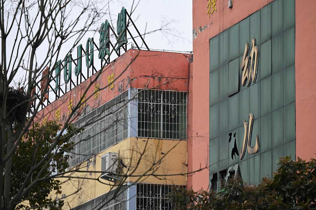 Pihak berwenang di Provinsi Henan, Tiongkok, Minggu, 21 Januari 2024, sedang menyelidiki penyebab kebakaran yang menewaskan 13 anak sekolah saat mereka tidur di asrama, Jumat, 19 Januari malam.