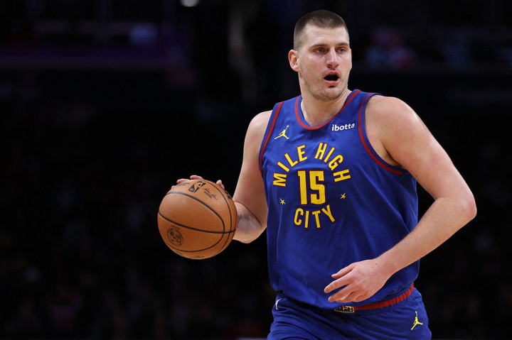 Center superstar asal Serbia, yang dua kali menjadi Pemain Paling Berharga NBA, membuat 15 dari 20 tembakan dari lantai dan 12 dari 14 lemparan bebas sambil menambahkan delapan assist, tiga blok dan satu steal melawan tuan rumah Wizards.