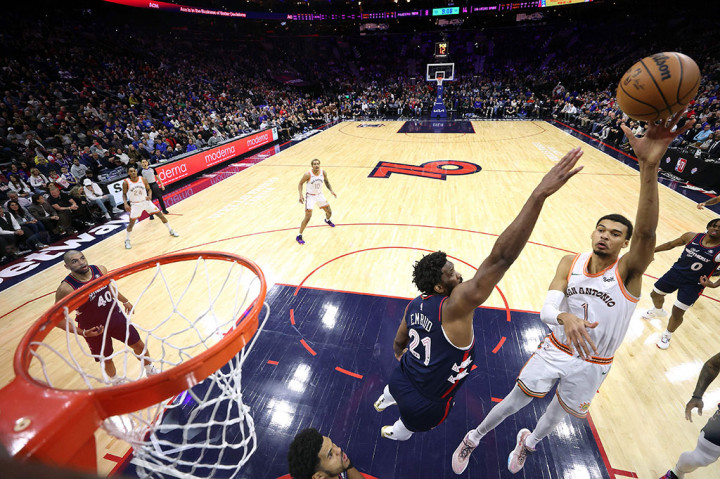 Sementara itu bintang Spurs, Victor Wembanyama menyumbang 33 poin untuk timnya.