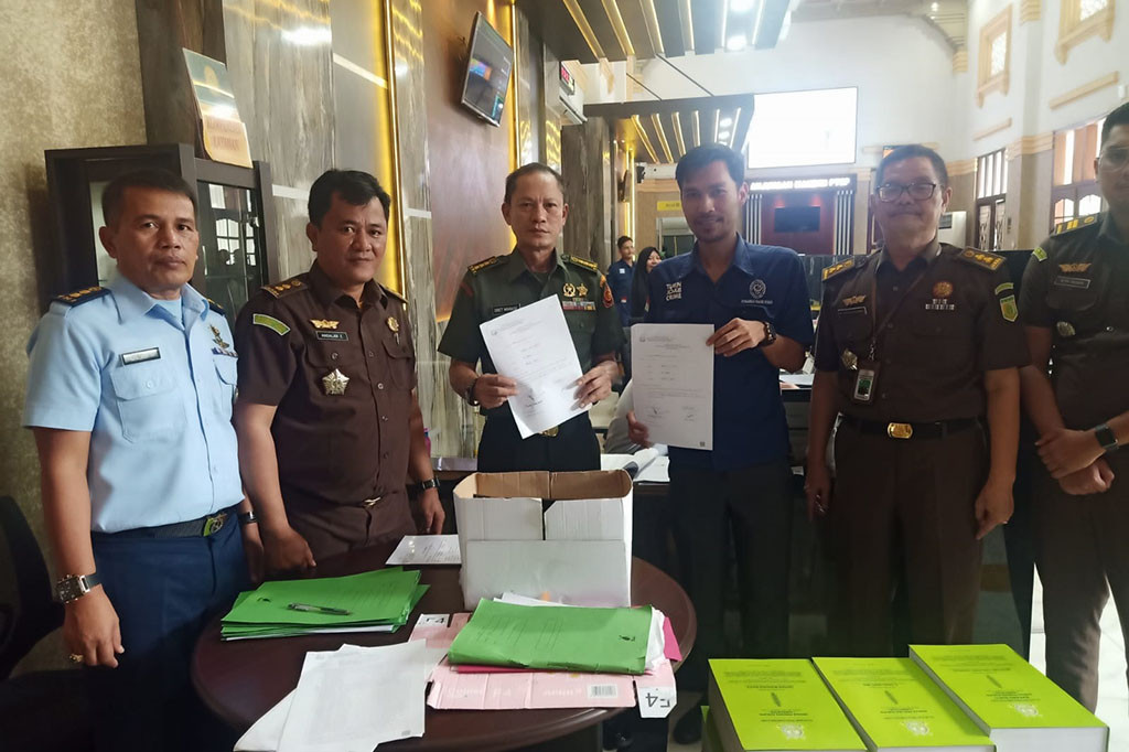 Tim JPU koneksitas pada Tindak Pidana Militer (Pidmil) Kejaksaan Tinggi Sumatera Utara (Kejati Sumut) telah melimpahkan berkas perkara korupsi senilai Rp50,4 miliar dengan terdakwa oknum mantan perwira menengah (Pamen) TNI dan 2 warga sipil ke Pengadilan Tipikor pada PN Medan.
