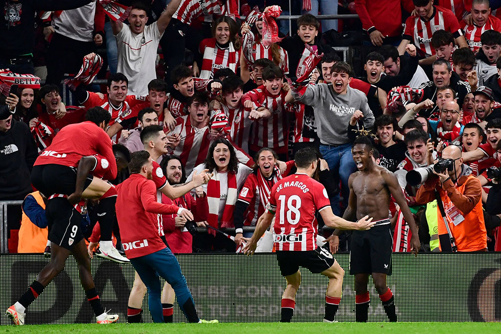 Upaya Barcelona mengejar justru mendapatkan pukulan telak lainnya saat kebobolan pada menit ke-121. Nico Williams menuntaskan serangan cepat Bilbao lewat sepakan ke pojok kiri gawang. Bilbao menang 4-2 atas Barcelona.