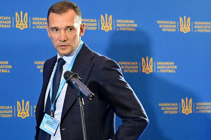 Shevchenko yang juga merupakan pemenang Ballon d'Or 2004 merupakan pelatih kepala timnas Ukraina pada 2016 sampai 2021. Ia berhasil membawa timnas Ukraina ke perempat final Piala Eropa 2020.