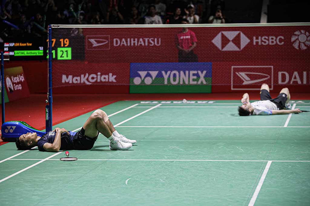 Dalam pertandingan yang berlangsung di Istora Gelora Bung Karno, Senayan, Jakarta, Jumat, 26 Januari 2024, Ginting menang dua gim langsung atas Ken Yew Loh, 2-0 (21-17 dan 21-19).