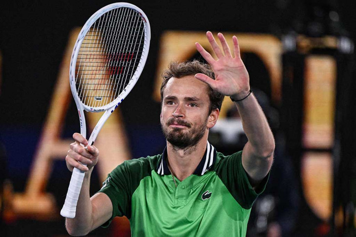 Medvedev sebelumnya telah dua kali mencapai final, kalah dari Djokovic pada 2021 dan Rafael Nadal setahun kemudian.