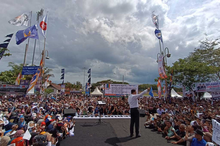 Anies menilai saat ini rakyat Indonesia merasakan beban biaya hidup yang meningkat, hingga lapangan pekerjaan yang sulit.