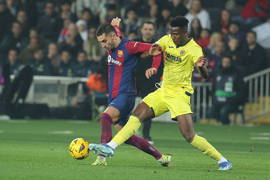 Villarreal meraih kemenangan ketika menyambangi markas Barcelona dalam lanjutan La Liga yang digelar Minggu, 28 Januari 2024, dini hari tadi. Submarino Amarillo menang dengan skor 5-3 atas Blaugrana.