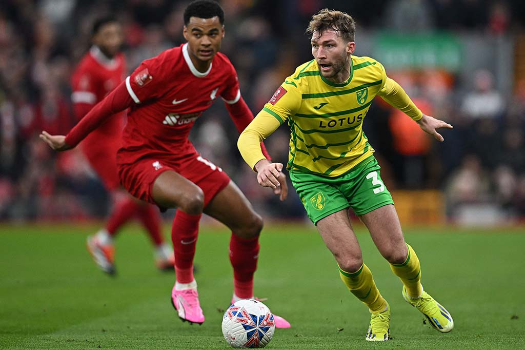 Namun Liverpool mampu mengembalikan keunggulan mereka pada menit ke-28. Darwin Nunez berhasil menjangkau umpan Conor Bradley untuk mengoyak gawang Norwich.