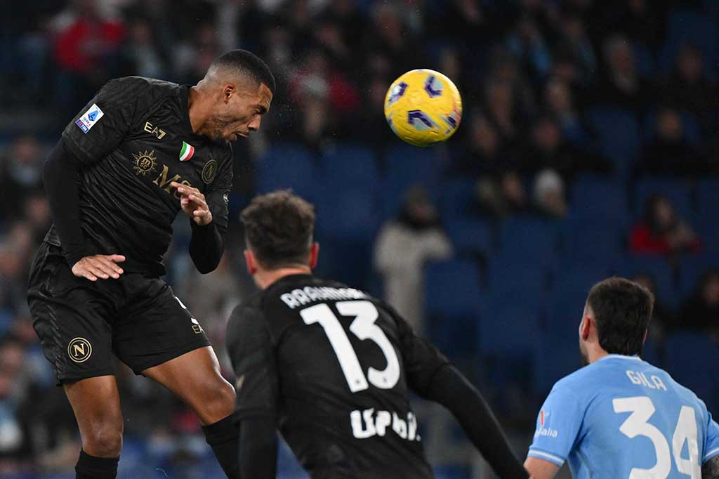 Satu-satunya momen kegembiraan mereka terjadi hampir setelah jeda ketika tendangan salto indah Valentin Castellanos dianulir karena offside.