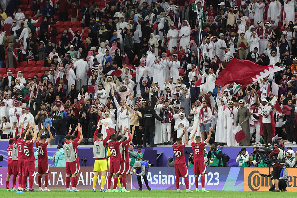 Pada babak perempat final, Qatar akan menghadapi pemenang laga antara Thailand lawan Uzbekistan yang berlangsung di Al Janoub Stadium Park pada Selasa, 30 Januari malam pukul 18.30 WIB. 