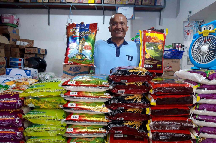 Saat ini, lanjutnya, bulog sedang persiapan bantuan pangan berupa beras SPHP kemasan 5 kg dalam jumlah besar.