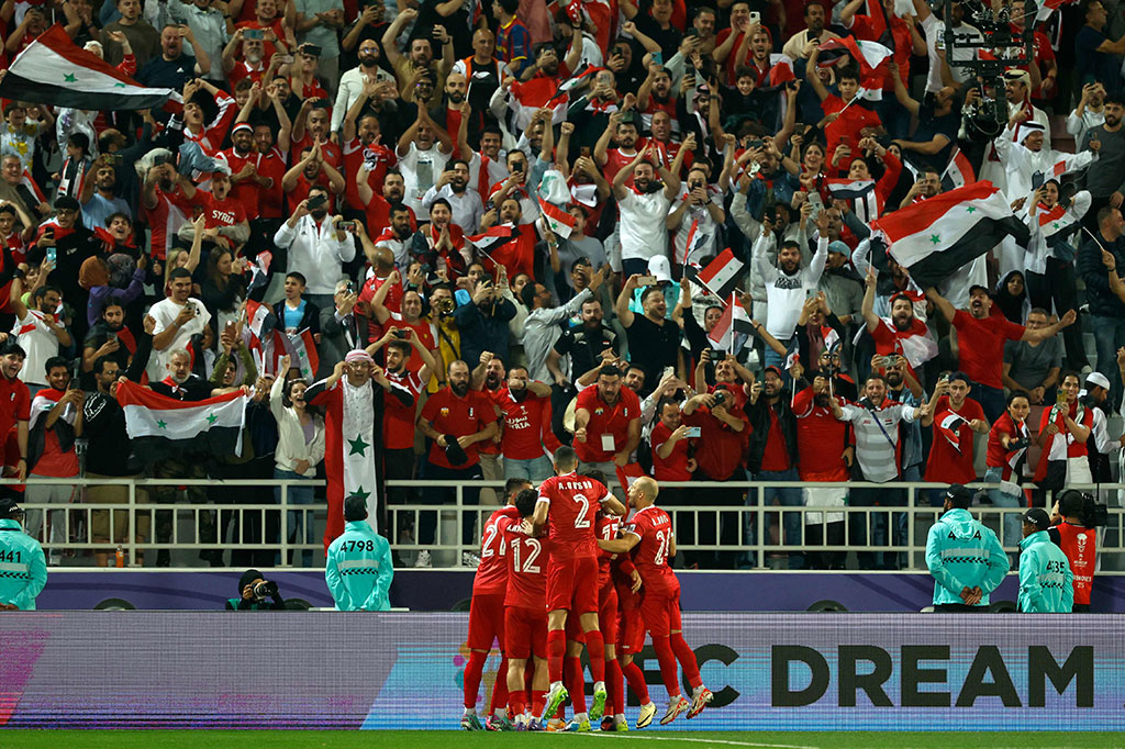 Pada menit ke-59 Suriah pemain penganti Pablo Sabbag dilanggar kiper Iran Alirezsa Beiranvand di kotak terlarang. Wasit pun menunjuk titik putih. Eksekusi penalti Omar Khribin sukses mengecoh kiper Iran untuk mengubah kedudukan menjadi imbang 1-1. 