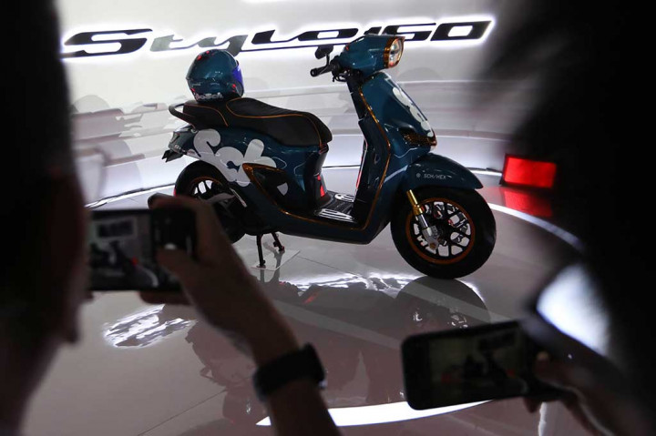Model ini juga dilengkapi dengan garansi rangka hingga lima tahun tanpa batas jarak tempuh, garansi komponen injeksi PGM-FI selama lima tahun atau 60 ribu km, garansi mesin selama tiga tahun atau 36 ribu km, garansi kelistrikan selama satu tahun atau 12 ribu km.