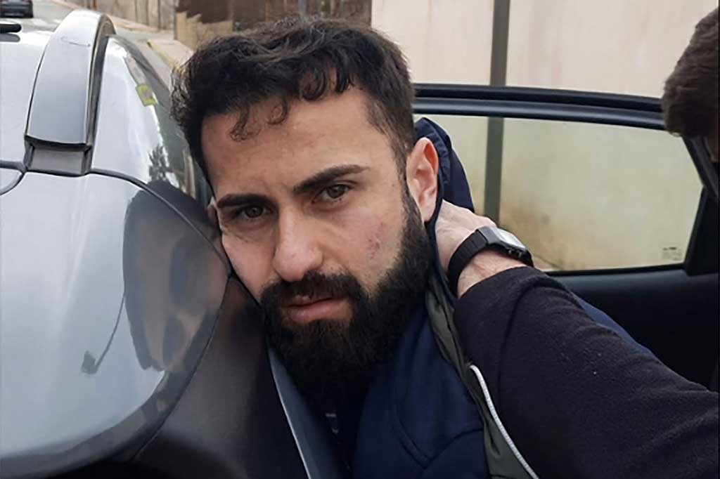 Salah satu bos mafia paling kejam di Italia yang melarikan diri dari penjara dengan keamanan maksimum tahun lalu, telah ditangkap di Cirsica, Prancis.