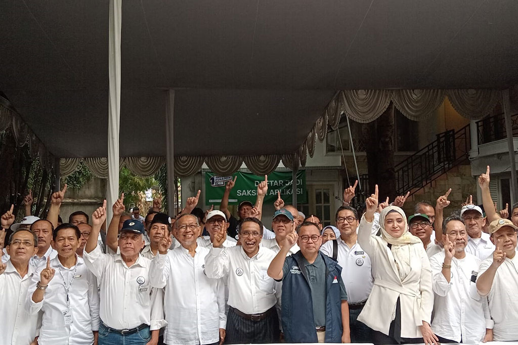 Ratusan alumni Institut Teknologi Sepuluh Nopember (ITS) Surabaya, Jawa Timur mendeklarasikan dukungan kepada capres-cawapres nomor urut 1 Anies Baswedan-Muhaimin Iskandar. Mereka menyatakan dukungan di Markas Pemenangan Anies-Muhaimin di Jalan Diponegoro, Menteng, Jakarta Pusat, Sabtu, 3 Februari 2024.