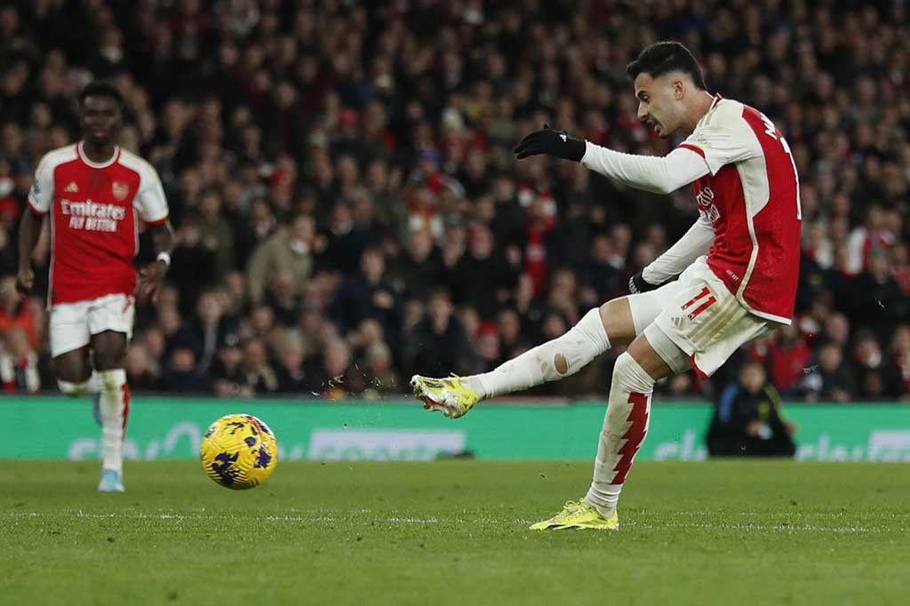 Menginjak babak kedua, Liverpool berhasil tampil lebih dominan dengan menguasai bola sebanyak 62 persen. Namun pada menit ke-67, terjadi miskomunikasi antara Alisson dengan Virgil van Dijk ketika ingin mengamankan bola yang langsung dimanfaatkan Gabriel Martinelli untuk mencetak gol kedua Arsenal.