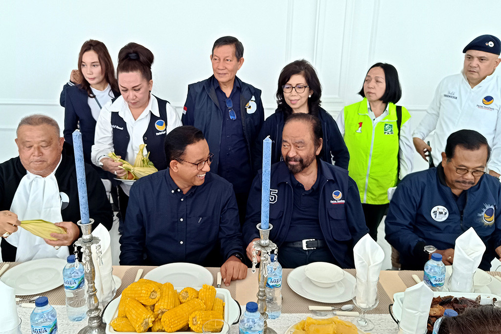 Surya Paloh turut mengucapkan kesannya yang puas terhadap Anies, dalam debat putaran kelima pilpres kemarin.