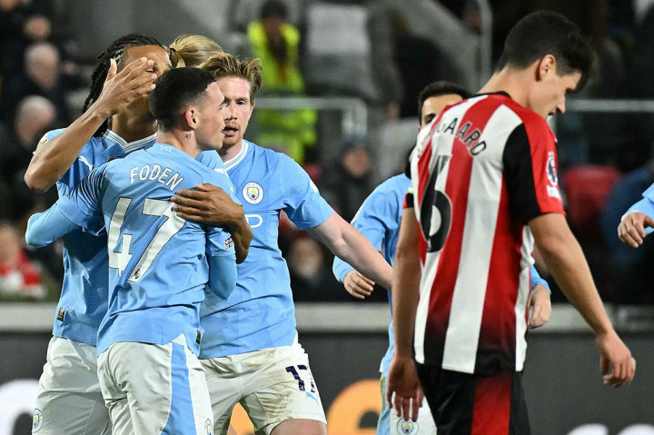 Foden mencetak gol kedua untuk membawa timnya berbalik unggul di menit k-53. Umpan silang Kevin de Bruyne dari sisi kiri lapangan jatuh di tengah kotak penalti. Foden yang berdiri bebas menyundul bola ke sudut bawah gawang. City berbalik unggul 2-1 atas Brentford.
