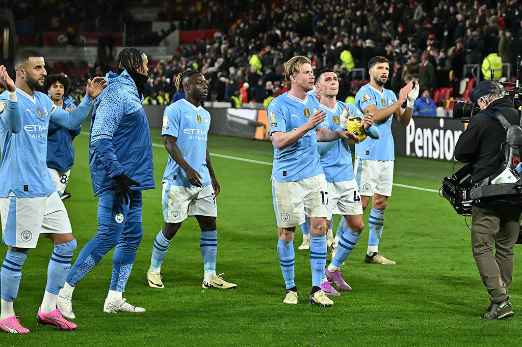 The Citizens berhak naik ke peringkat dua klasemen dengan perolehan 49 poin, sama dengan Arsenal tetapi unggul selisih gol. City hanya terpaut dua poin dari Liverpool di puncak, tetapi masih memiliki satu pertandingan sisa. Sedangkan Brentford menempati peringkat 15 dengan perolehan 22 poin dari 22 pertandingan.