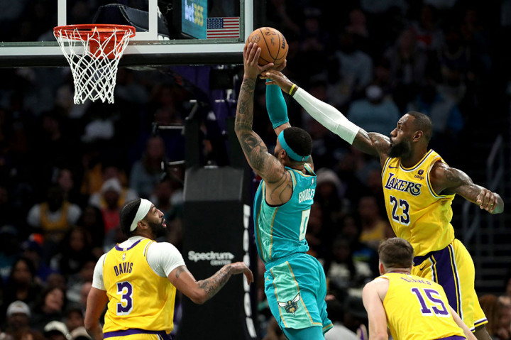 Permainan Hornets sebenarnya tidak buruk. Miles Bridges mencetak angka tertinggi dalam kariernya yaitu 41 poin.