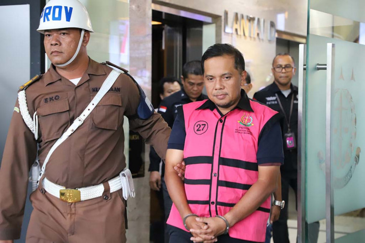 Kepala Pusat Penerangan Hukum Kejagung. Ketut Sumedana mengatakan kedua tersangka tersebut berinisial TN alias AN dan AA.