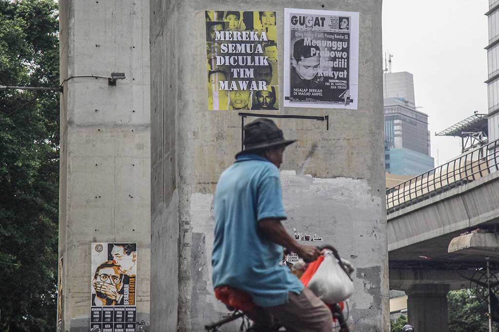 Para capres diharapkan oleh publik untuk menuntaskan kasus yang telah terpendam puluhan tahun lalu tersebut.