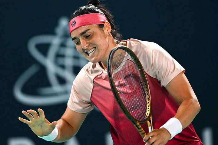 Jabeur akan menghadapi unggulan keenam Beatriz Haddad Maia di perempat final. Haddad Maia masuk babak delapan besar setelah memenangi pertandingan terlama tahun ini, tiga jam 42 menit, melawan Magda Linette.