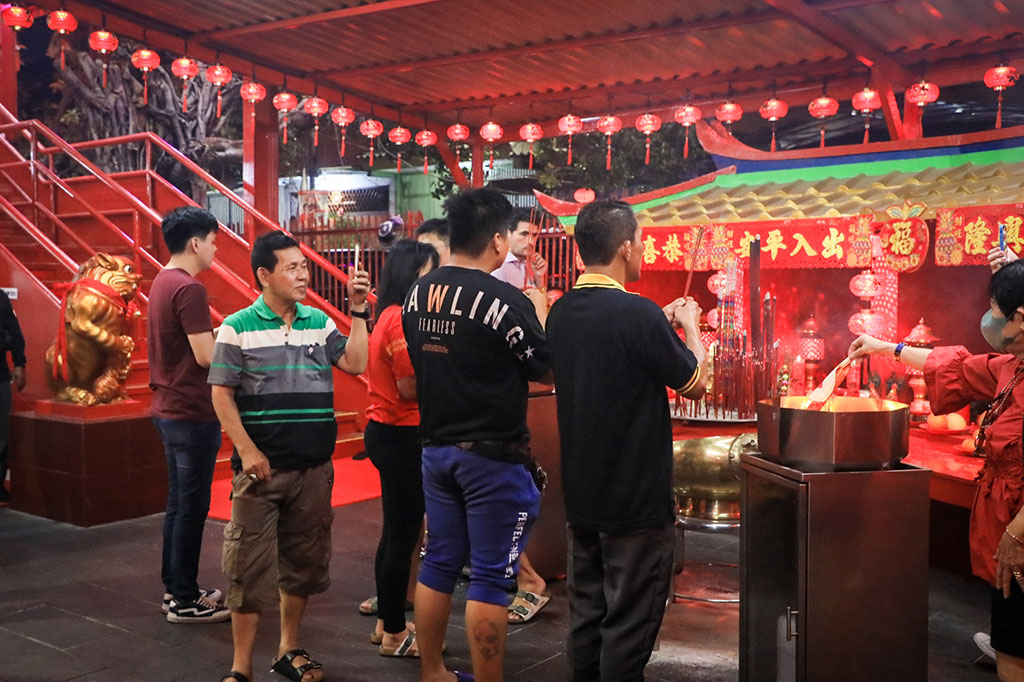 Setiawan salah satu warga keturunan Tionghoa mengungkapkan perayaan Imlek tahun ini diharapkan mampu membawa keberkahan dalam kehidupan.