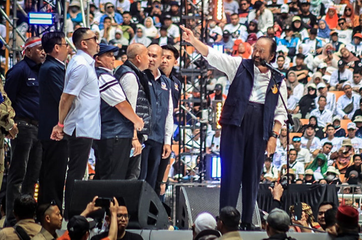 Surya mengatakan, Indonesia masih memerlukan pemimpin yang baik untuk memimpin Indonesia. Ia menjelaskan, pemimpin hebat tersebut ada pada diri Anies. 