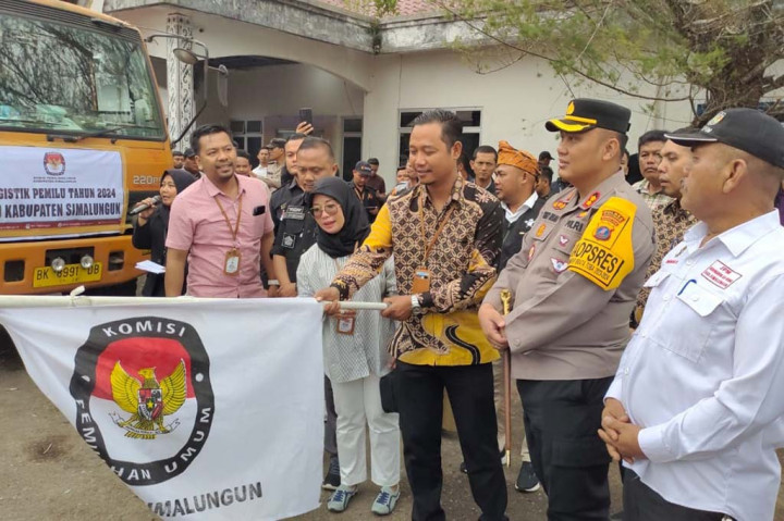 Dia mengingatkan pentingnya peran serta masyarakat dalam menjaga situasi kondusif selama masa pemilu berlangsung.