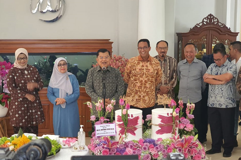 Anies mengisi sejumlah kegiatan di masa tenang Pemilihan Umum (Pemilu) 2024. Setelah menghadiri milad Mufidah, Anies direncanakan menghadiri silaturahmi di Darut Tauhid, Kebayoran Baru, Jakarta Selatan.