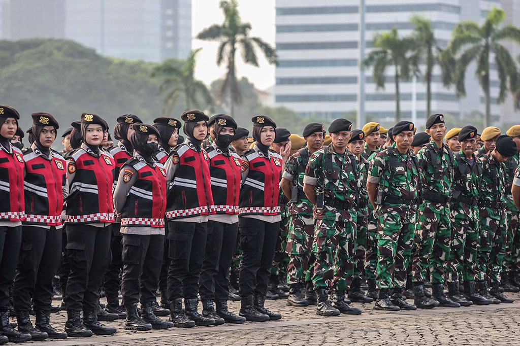 Mantan Deputi Penindakan KPK tersebut juga menjelaskan, dalam proses pemungutan dan perhitungan suara agar diantisipasi terjadinya gejolak ataupun perselisihan di lapangan terkait dengan hasil perhitungan suara ataupun ketidakpercayaan kepada petugas.