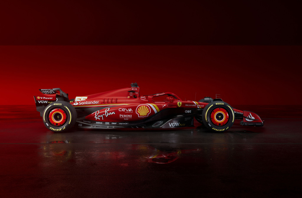 Di antara yang hadir adalah Team Principal Ferrari Frederic Vasseur serta pembalap Charles Leclerc dan Carlos Sainz, yang akan balapan bersama untuk terakhir kalinya musim ini.