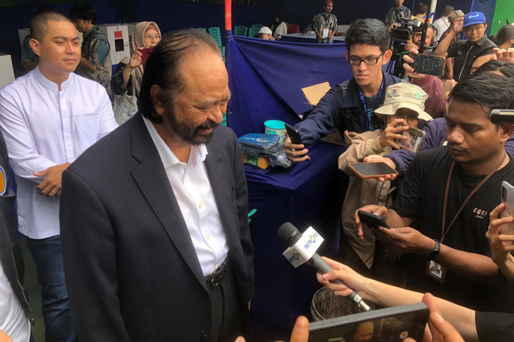 Ketua Umum Partai NasDem Surya Paloh mengaku hanya menunggu hasil penghitungan suara maupun keputusan hasil Pemilu 2024 dari Komisi Pemilihan Umum (KPU).