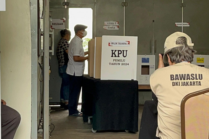 Sejumlah tahanan Rutan KPK menggunakan hak suaranya untuk memilih presiden dan wakil presiden pada Pemilu 2024. Para tahanan diberikan fasilitas TPS khusus di TPS 901.