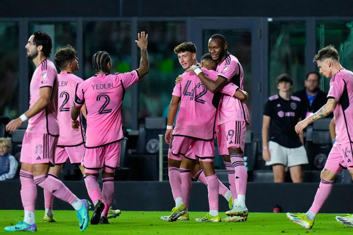 Usai babak pertama tanpa gol, Inter Miami unggul 1-0 melalui gol Shanyder Borgelin pada menit ke-64. Penyerang Haiti berusia 22 tahun itu menyundul bola menyambut tendangan sudut gelandang Finlandia Robert Taylor.