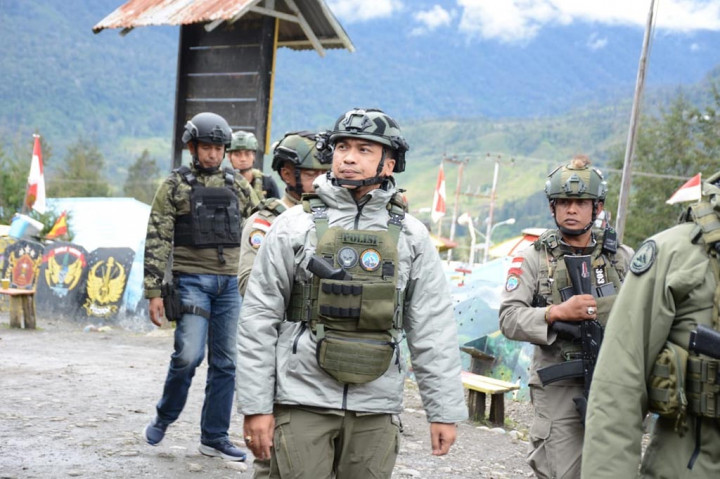 Pemilihan Umum telah masuk ke tahapan pencoblosan pada 14 Februari kemarin, terlaksana dengan baik setelah tokoh-tokoh agama, tokoh adat, tokoh pemuda, dan seluruh elemen masyarakat Kabupaten Pegunungan Bintang menyatakan sikap untuk sama-sama menjaga keamanan di wilayah masing-masing.