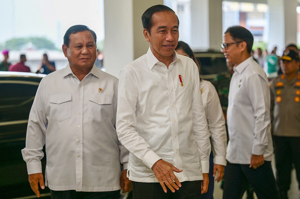 Presiden Joko Widodo mengapresiasi kelengkapan fasilitas kesehatan di Rumah Sakit Pusat Pertahanan Negara (RSPPN) Panglima Besar Soedirman di Bintaro, Jakarta, yang dibangun oleh Kementerian Pertahanan.