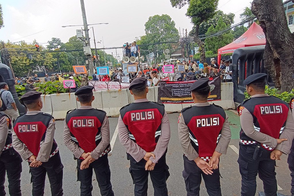 Tak hanya menggelar aksi demonstrasi bertajuk 'Gerakan Keadilan Rakyat, Tolak Pemilu 2024', massa juga akan melakukan aksi jalan kaki (<em>long march</em>) ke gedung Bawaslu. Jumlah massa yang ikut diperkirakan sebanyak 200 hingga 300 orang.