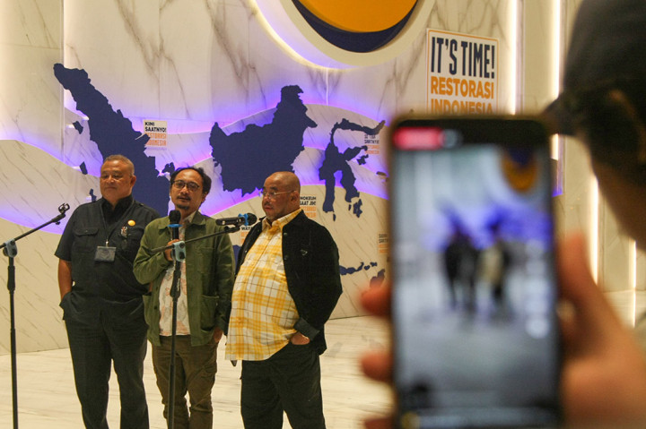 Taslim juga menjawab saat dikonfirmasi NasDem tak menjadi inisiator hak angket. Menurut dia, hak angket berkaitan dengan hitung-hitungan kekuatan di fraksi.