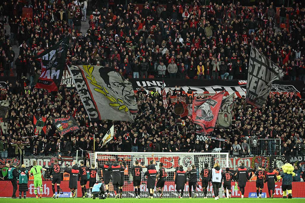 Hasil ini membuat Leverkusen makin kokoh di puncak klasemen Bundesliga dengan 61 poin. Mereka unggul 11 poin dari Bayern Munchen di peringkat dua. Sementara itu, Mainz makin sulit keluar dari zona degradasi, karena masih mengoleksi 15 poin dari 23 pertandingan.