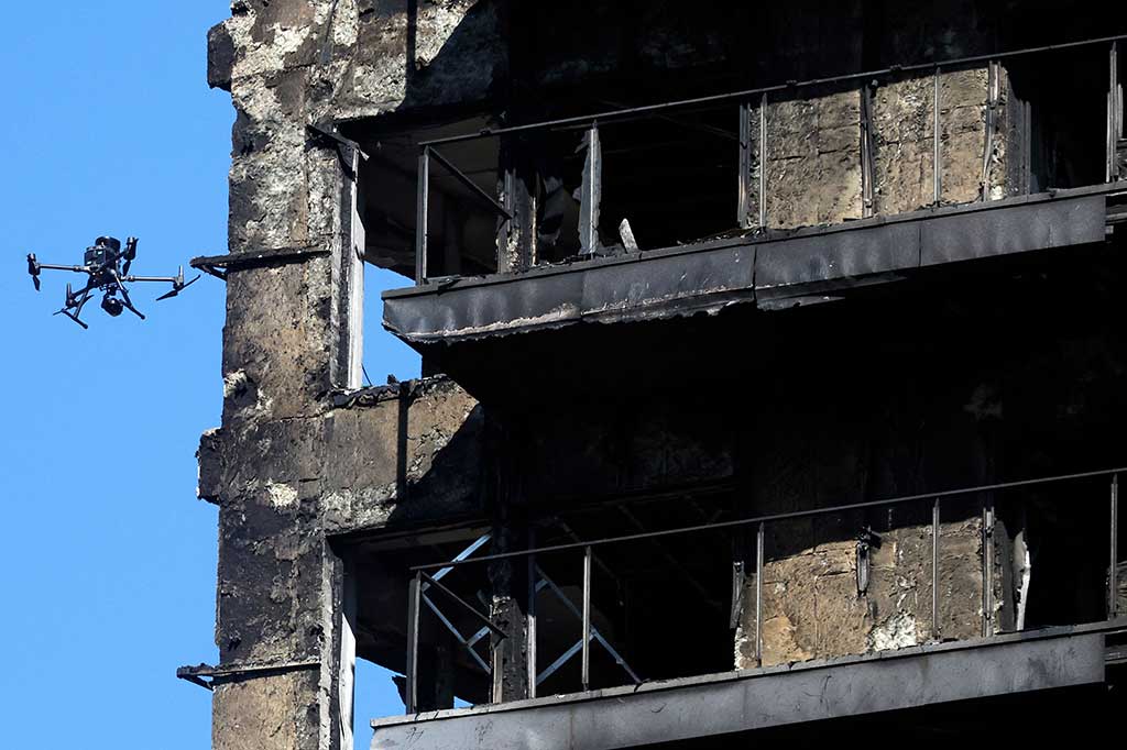 Dua puluh empat jam setelah kebakaran terjadi, para pejabat memperkirakan jumlah korban tewas meningkat dari empat menjadi 10 orang. Di tengah ketidakpastian mengenai jumlah korban hilang, para pejabat tidak menutup kemungkinan jumlah korban tewas meningkat.