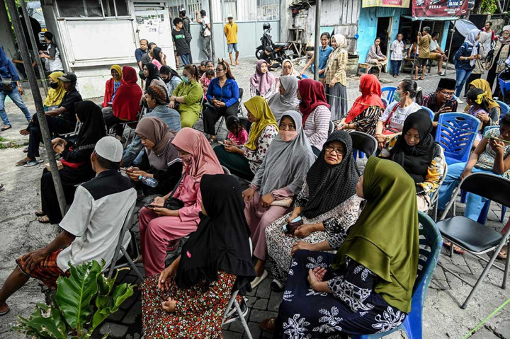 Sedangkan untuk penyebab PSU lainnya, salah satunya adanya surat suara dari daerah pemilihan (dapil) dua yang masuk atau tersisip ke dapil lima.