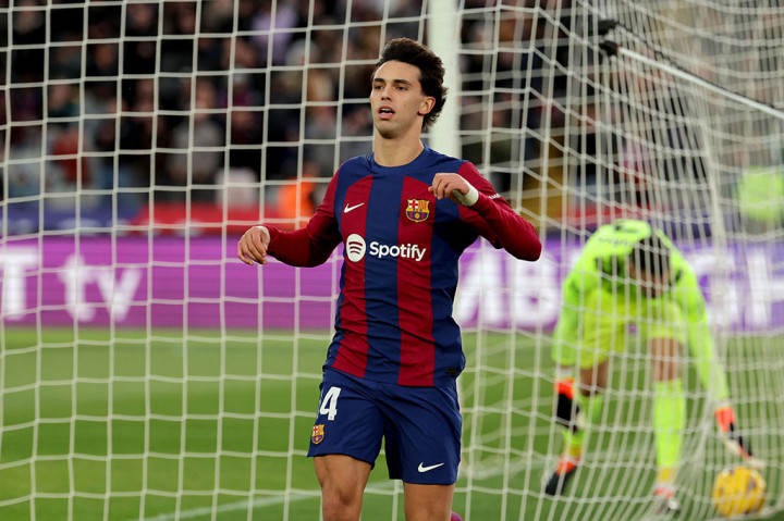 Barca baru bisa menambah skor pada menit ke-53. Joao Felix mencatatkan namanya di papan skor setelah menuntaskan umpan Andreas Christensen.