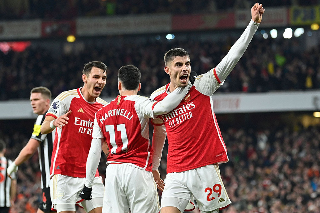 Empat menit kemudian, Arsenal berhasil menggandakan keunggulan. Kai Havertz berhasil menyambut umpan tarik Gabriel Martinelli dan menggetarkan gawang Loris Karius.