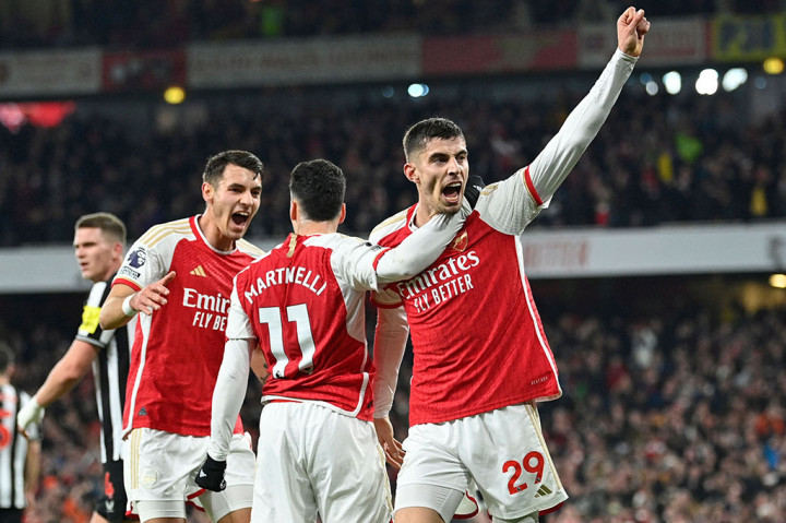 Empat menit kemudian, Arsenal berhasil menggandakan keunggulan. Kai Havertz berhasil menyambut umpan tarik Gabriel Martinelli dan menggetarkan gawang Loris Karius.
