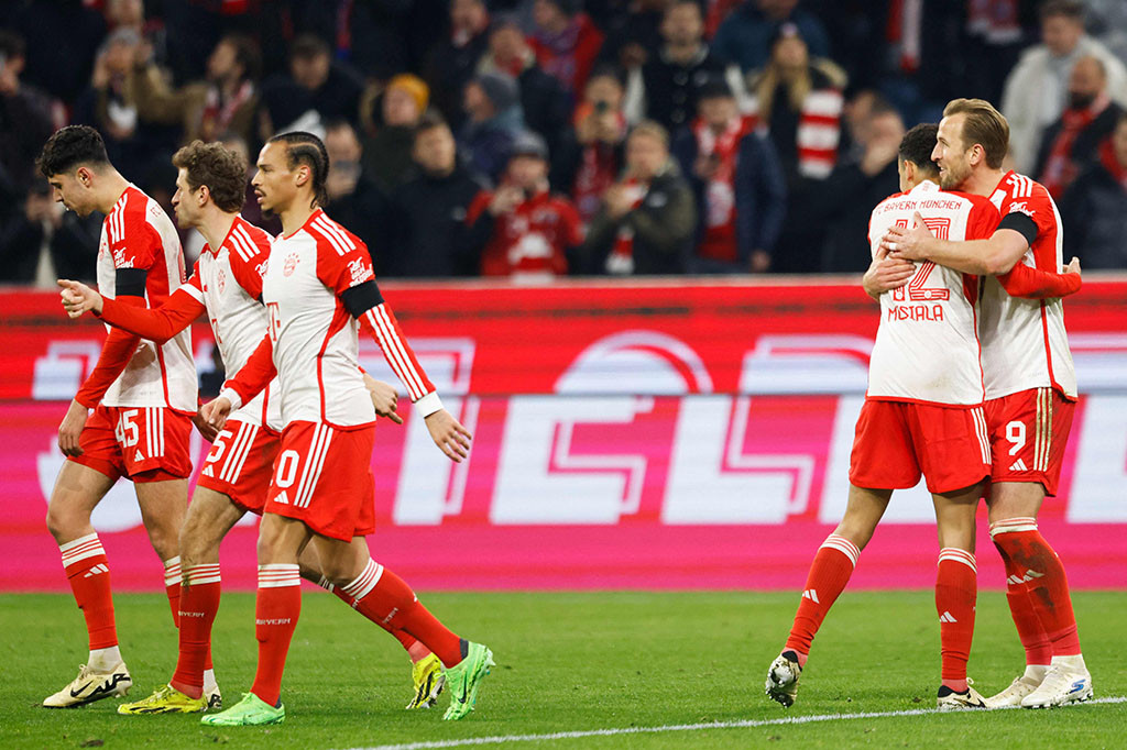 Kebuntuan akhirnya terpecah pada menit ke-56. Harry Kane membuka skor untuk membuat skor 1-0. Operan Musiala kepada Kane di dalam kotak penalti diselesaikan dengan sepakan ke sudut jauh gawang.