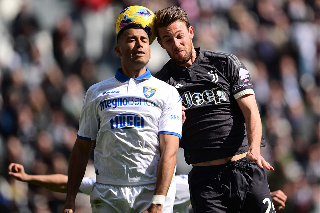 Namun, Frosinone berhasil menyamakan skor pada menit ke-14. Nadir Zortea mengirimkan umpan matang yang dituntaskan Walid Cheddira.